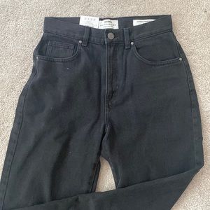 Cotton On Loose Straight Jean Black wash Size 4